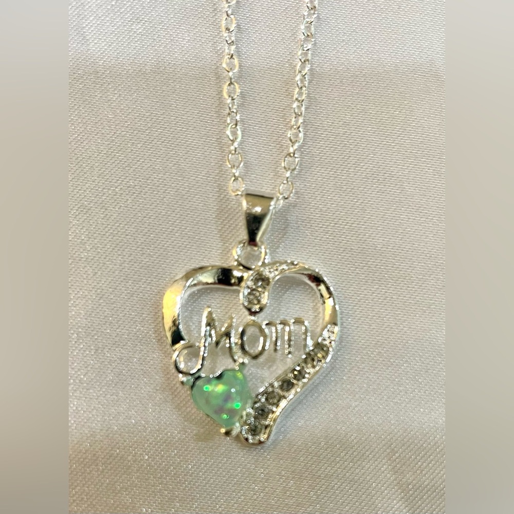 Crystal Inlaid Heart Shaped Charm “Mom” Pendant  - 23”